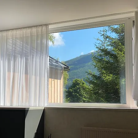 Alpina 27 In Out Free Parking Špindlerŭv Mlýn