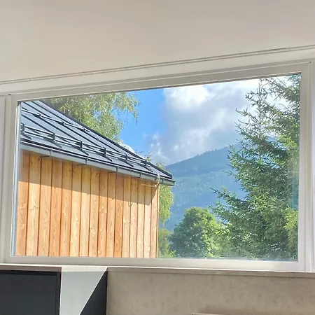 Alpina 27 In Out Free Parking *