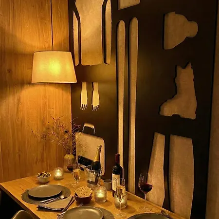 Alpina 27 In Out Free Parking