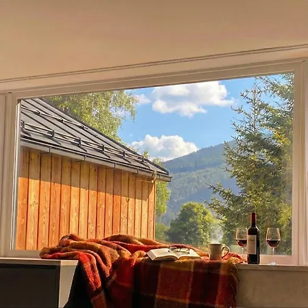 Alpina 27 In Out Free Parking Apartment